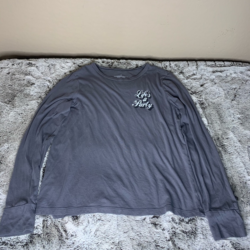 Grey long sleeve shirt